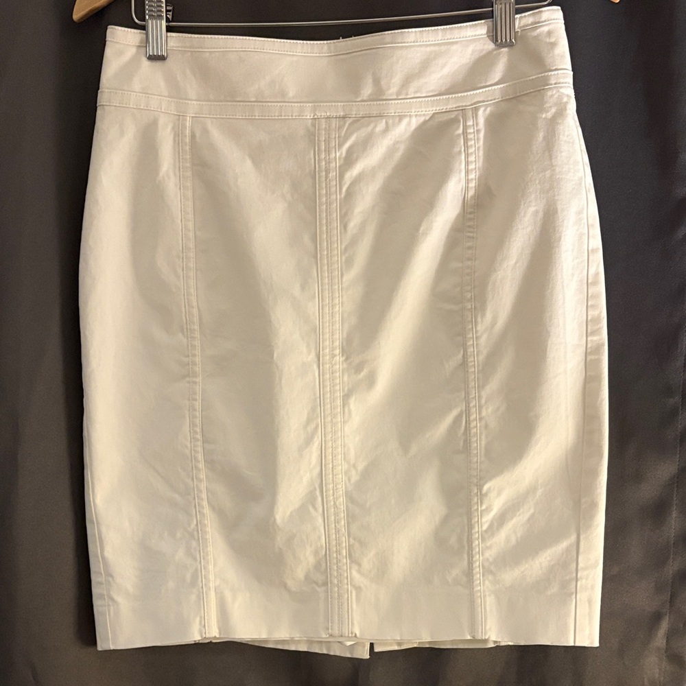 Ann Taylor Cream Business Pencil Slight Slit in back back zipperSkirt SZ 6P